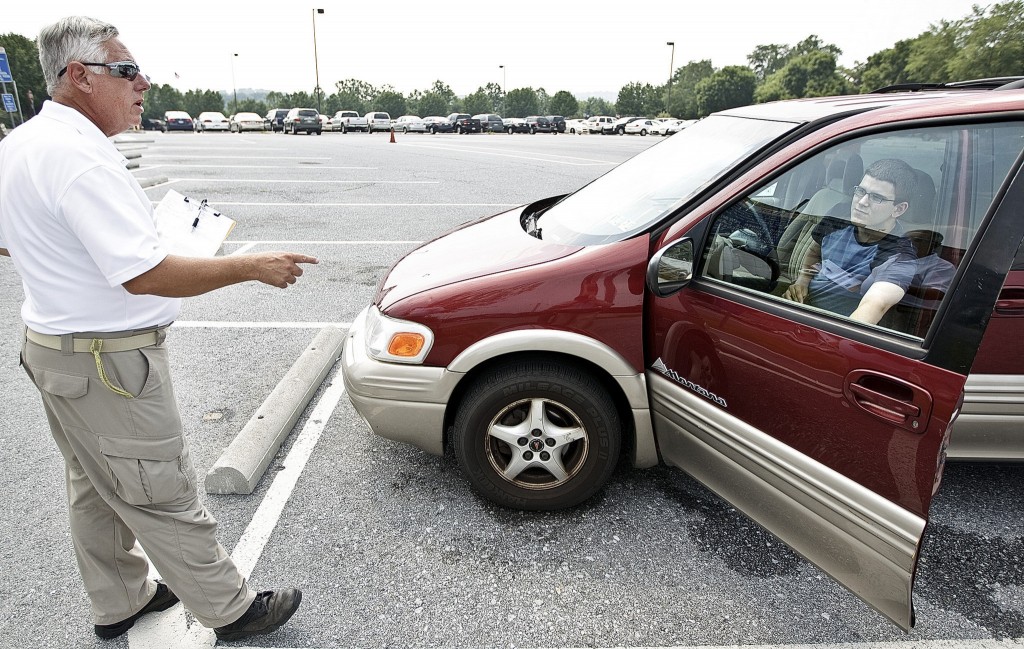 QUESTIONS &amp; ANSWERS ON PAPERLESS DRIVING LICENSE