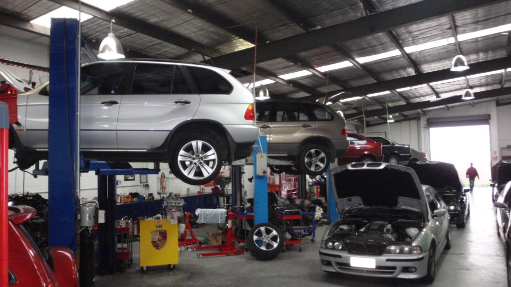 OGS Mechanics For The Quality Car Service In London