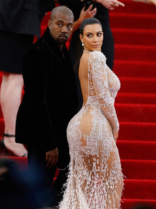 How Are Celebrities Influencing Teens – The Kardashian Bottom Is One Strong Reason